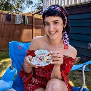 Meet your Posher, Rae